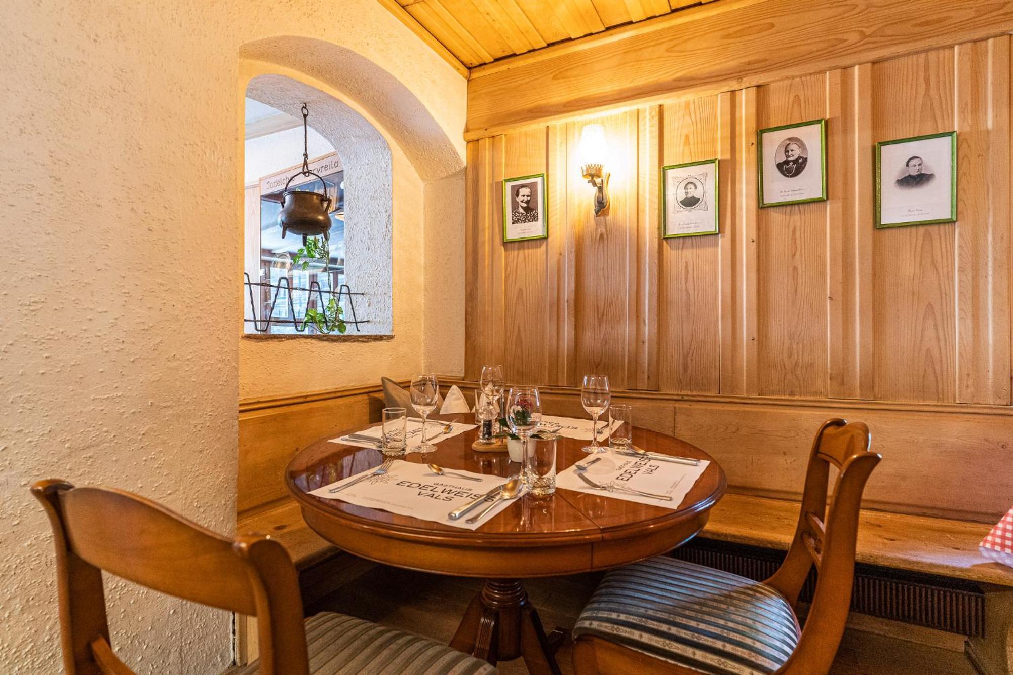 ולס Gasthaus Edelweiss מראה חיצוני תמונה